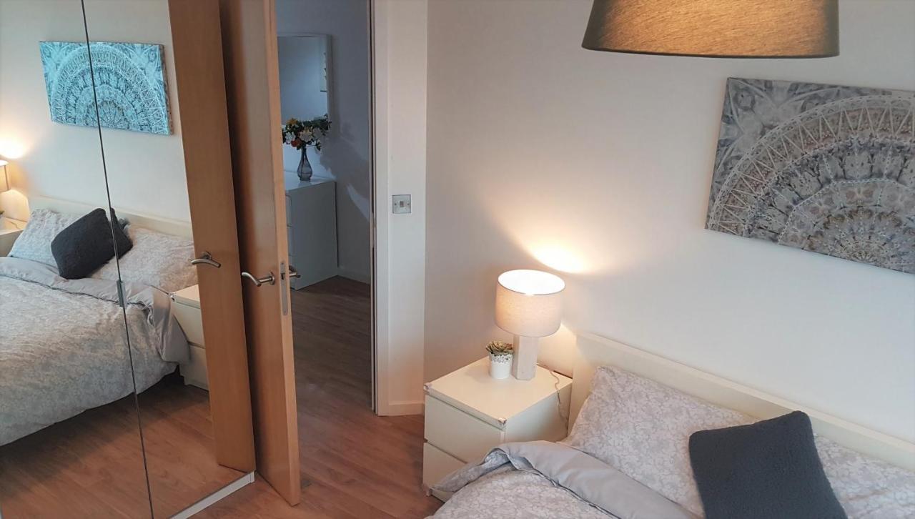 Marco Island -Spacious City Centre 2 Bedroom Apartment ノッティンガム エクステリア 写真