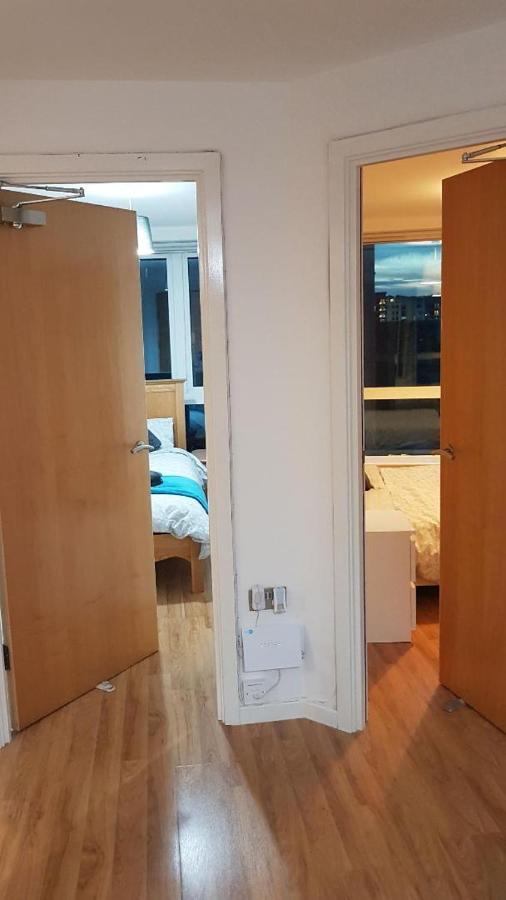Marco Island -Spacious City Centre 2 Bedroom Apartment ノッティンガム エクステリア 写真
