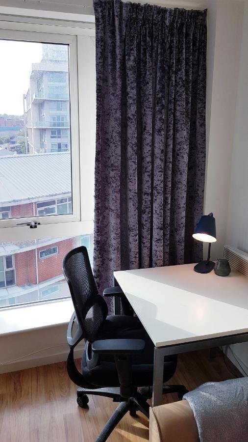 Marco Island -Spacious City Centre 2 Bedroom Apartment ノッティンガム エクステリア 写真